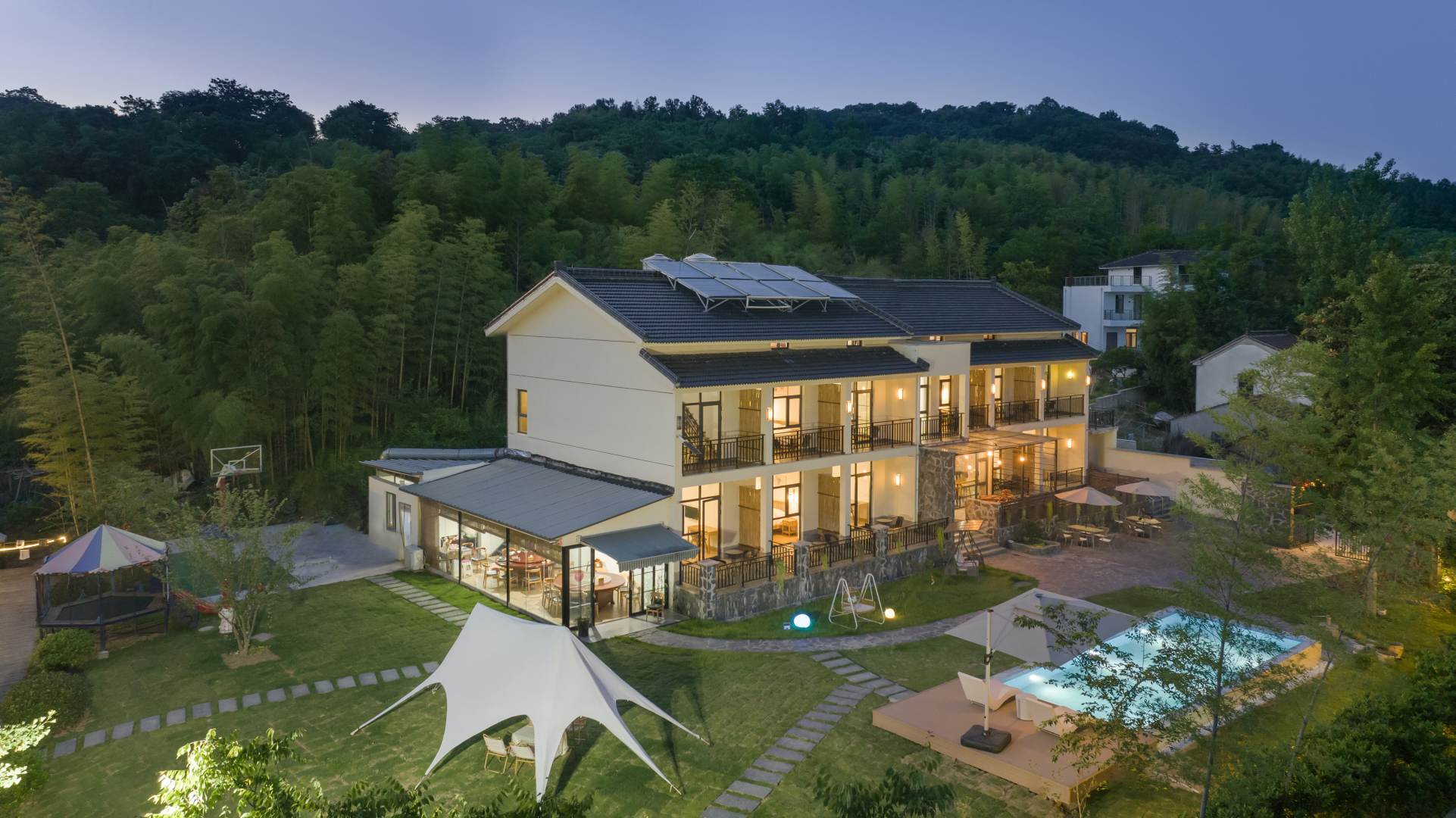 溧阳竹林隐居半山小筑民宿(天目湖山水园店)