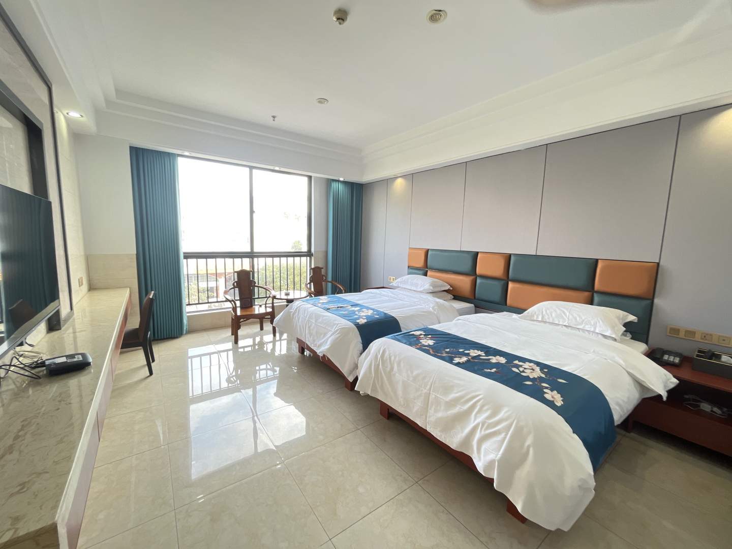 乐东嘉华商务酒店