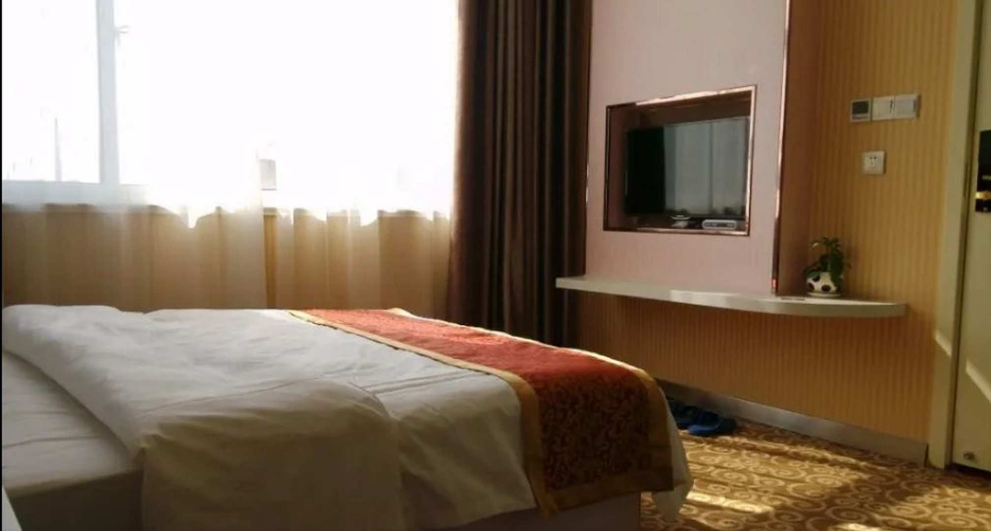 宏福宾馆(濮州路店)