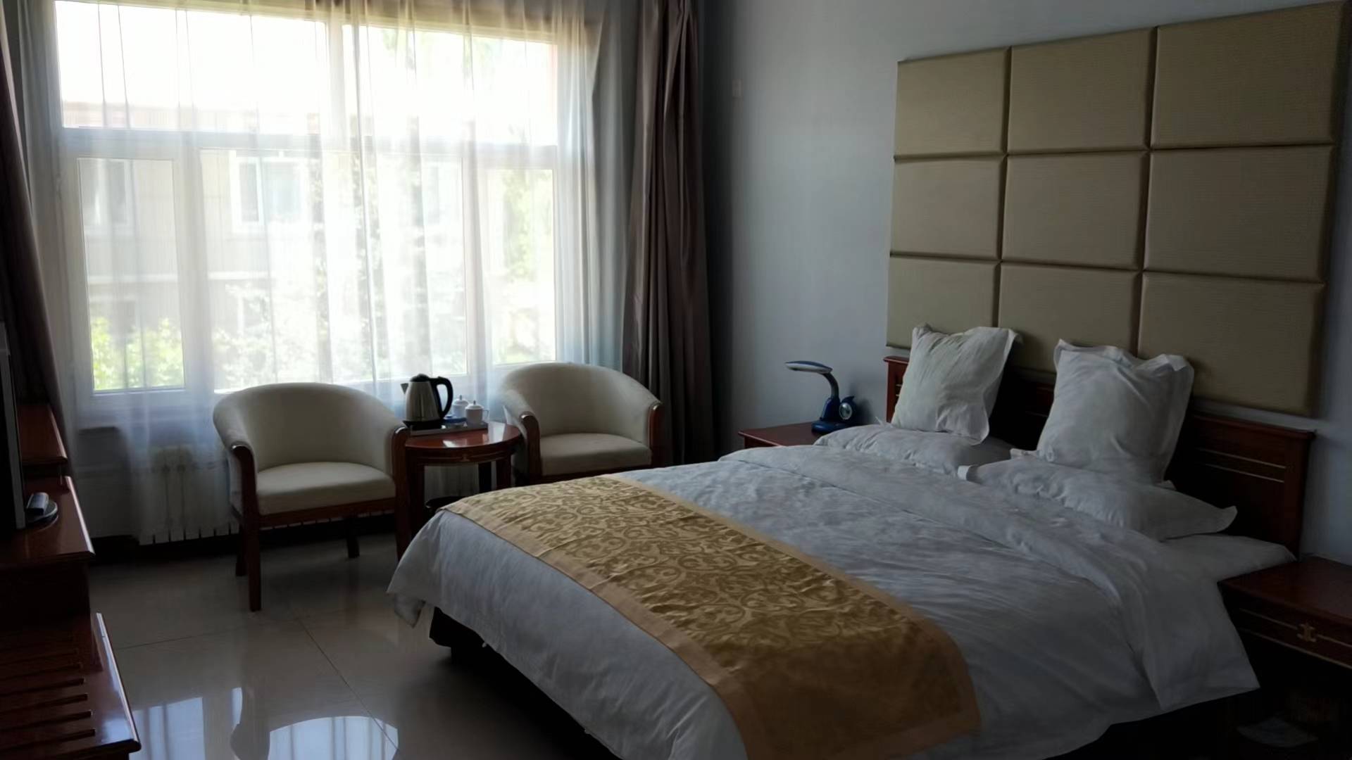 龙泽苑宾馆