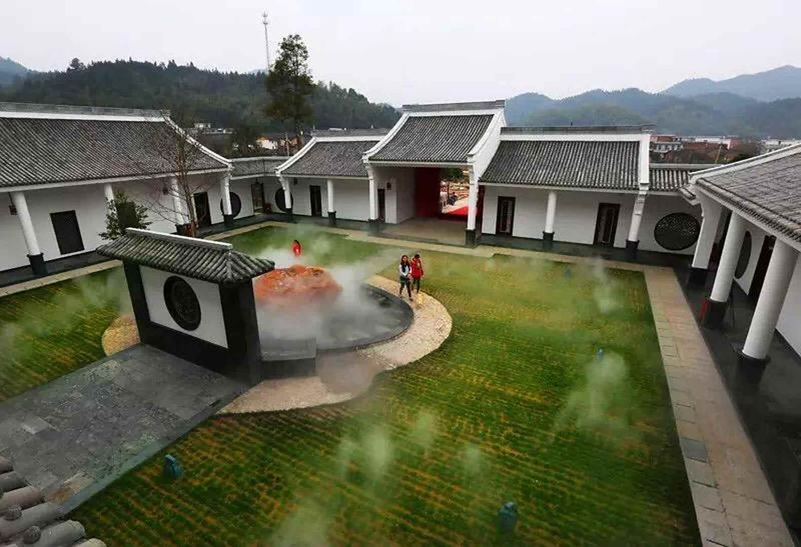 武功山石溪四合院