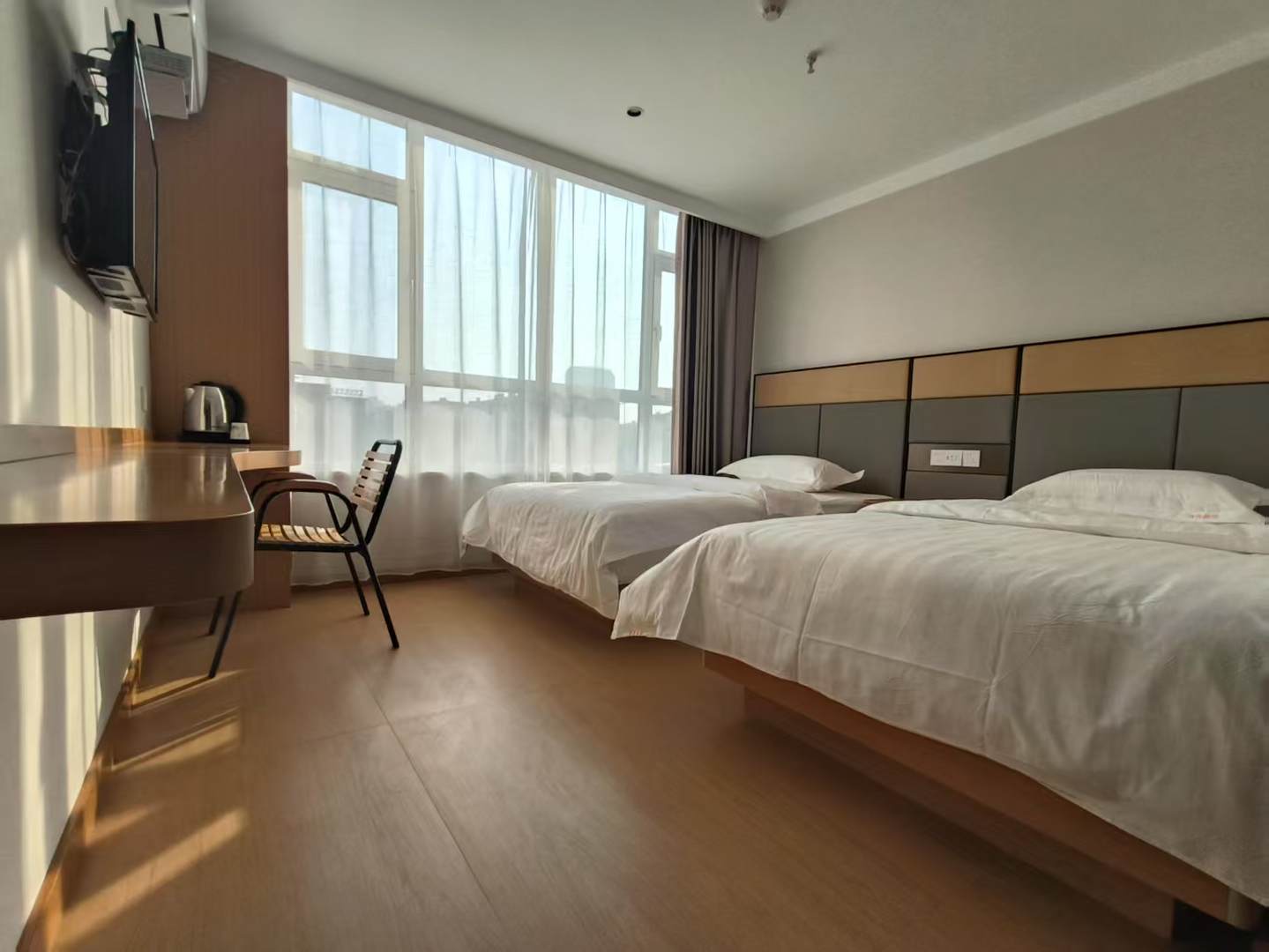 隆悦宾馆