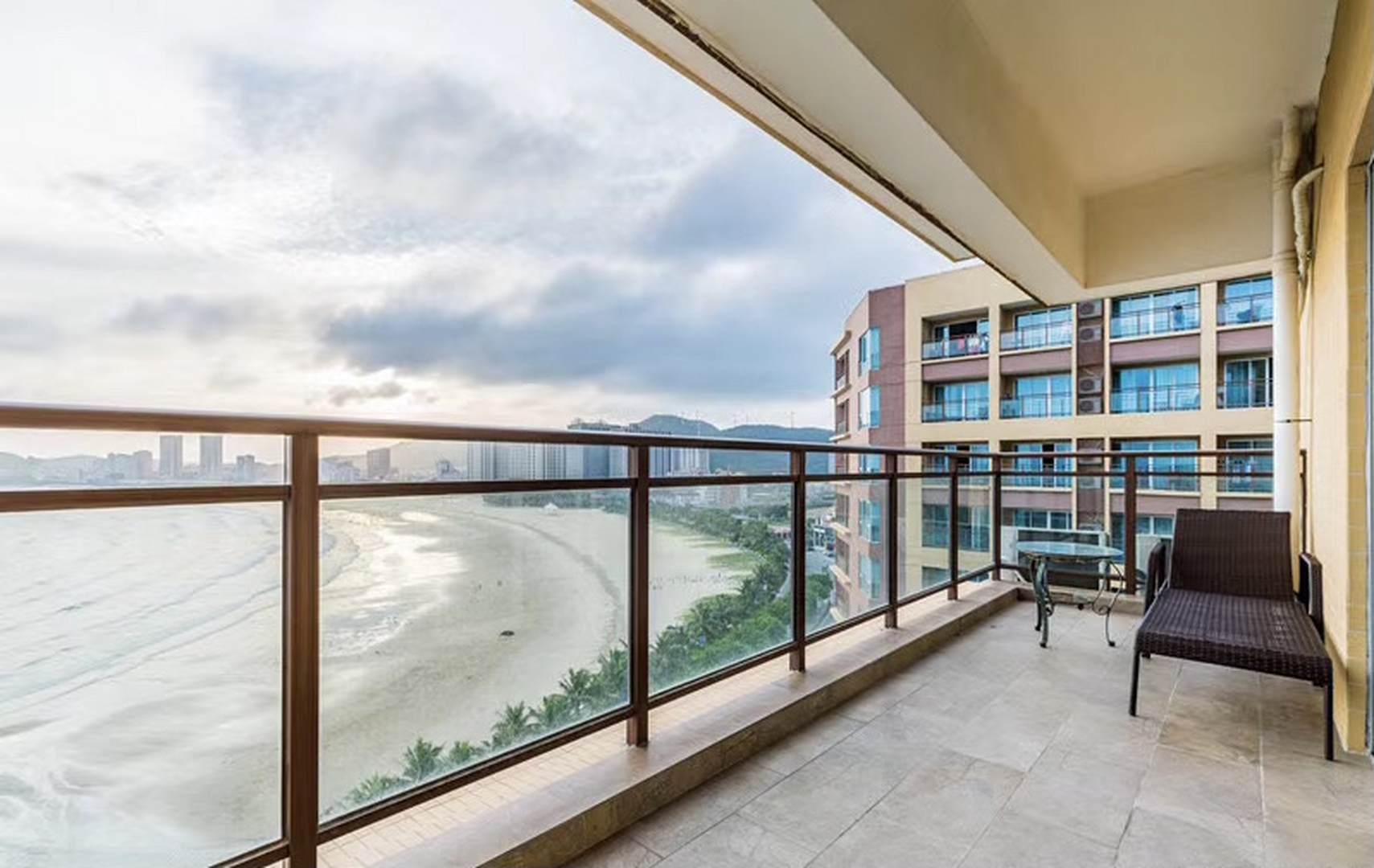 深澜半山海景公寓(阳江海陵岛大角湾水上乐园店)