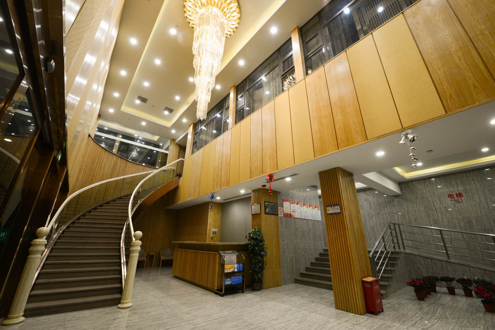 丽菁大酒店