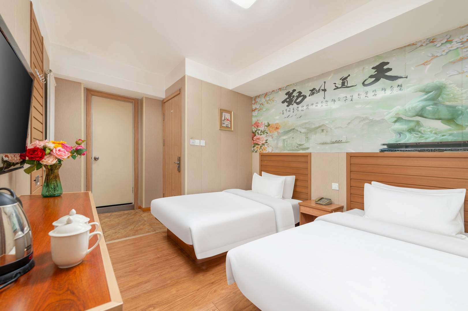 宜家宾馆(大连中山广场地铁站店)