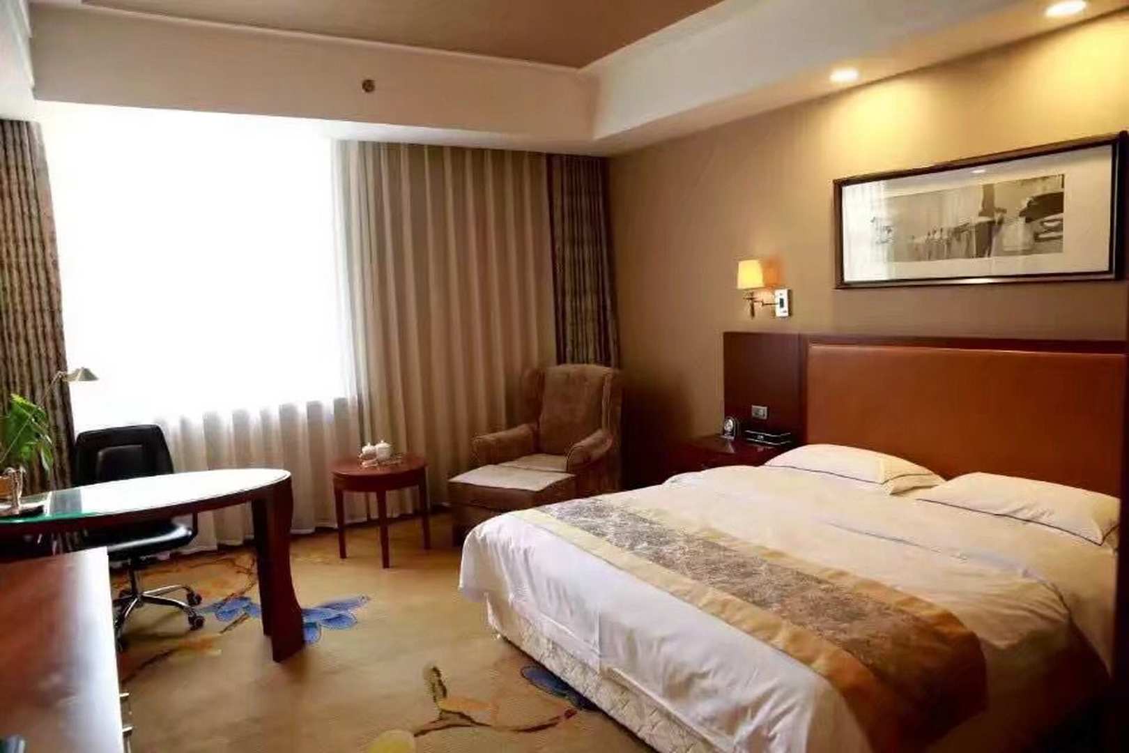 鸡西君泊商务宾馆