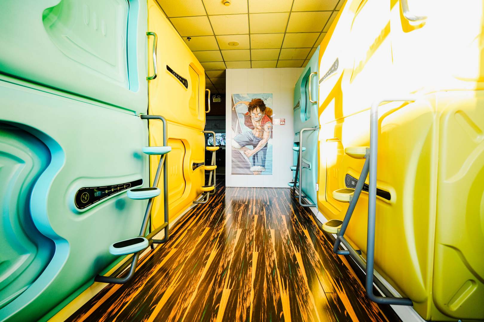 哈尔滨云舟太空舱青年旅舍(中央大街步行街店)