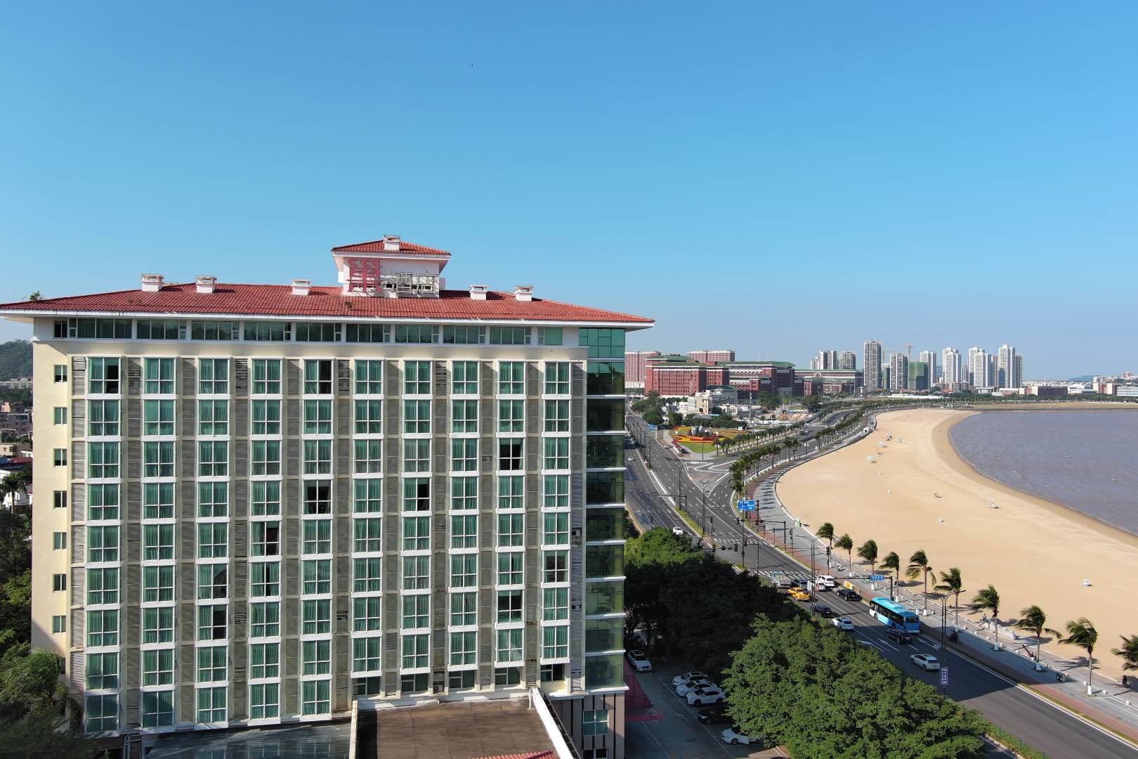 珠海旭日湾巢酒店(唐家湾海滩店)