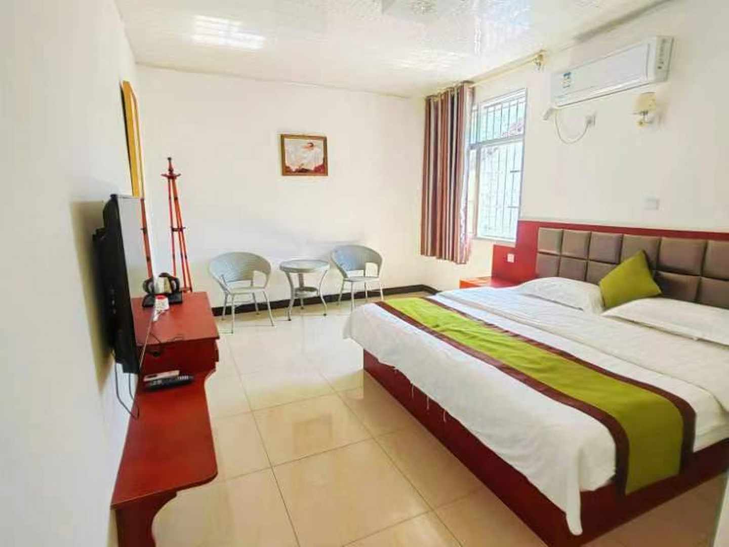 江油嘉里莱客栈