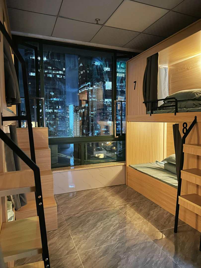 七月居青年旅舍(车公庙下沙地铁站店)