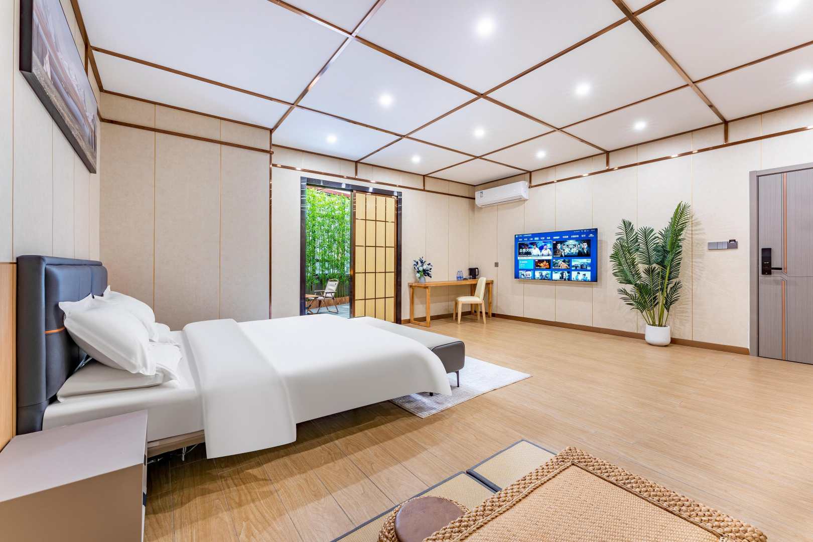 德康·悦享酒店(外语艺术职业学院燕岭校区天河客运站地铁站店)