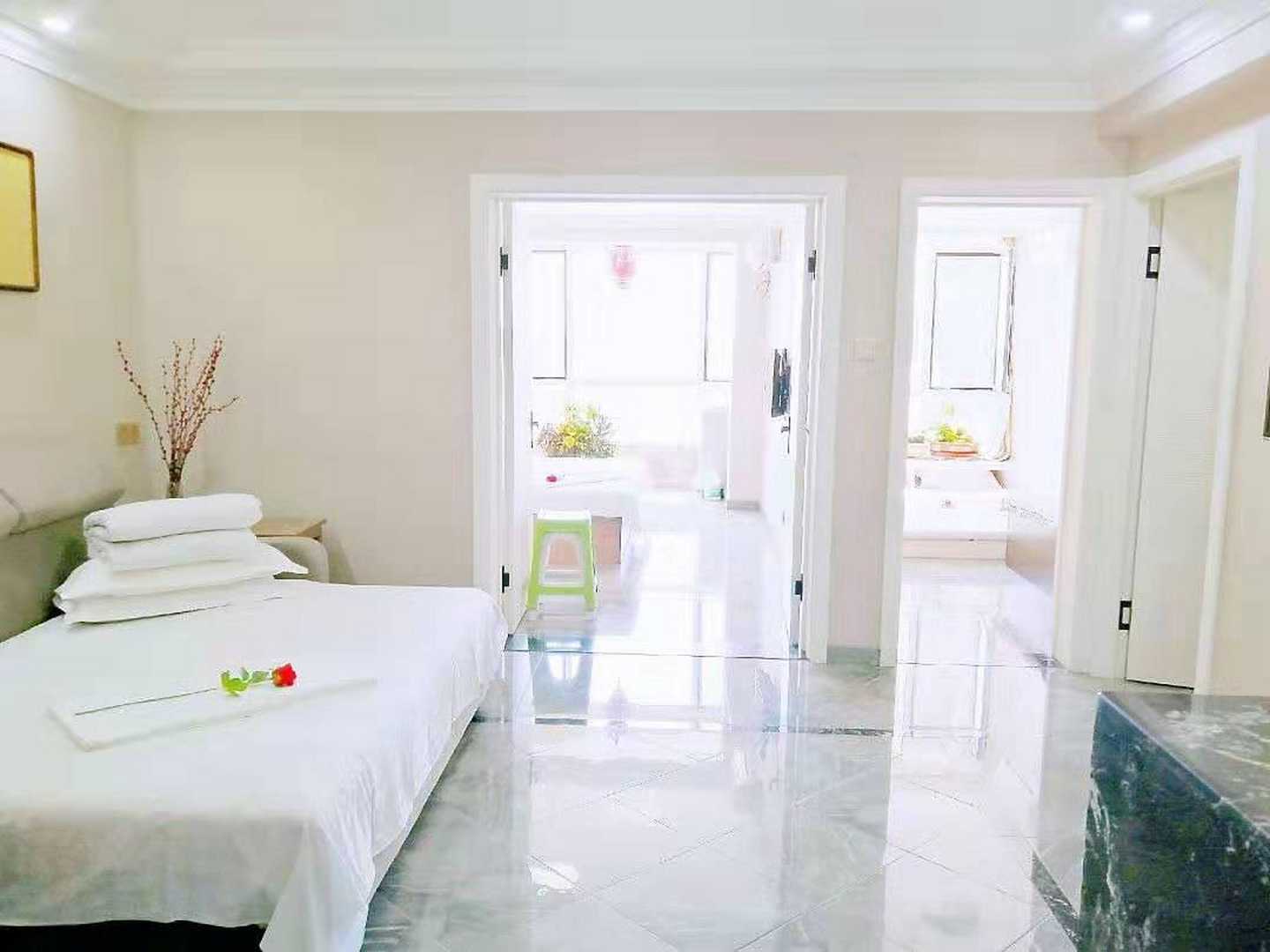 丹东浪漫小屋家庭式公寓