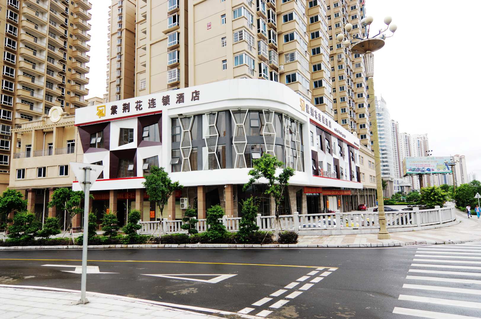 紫荆花连锁酒店(来宾盘古大道店)