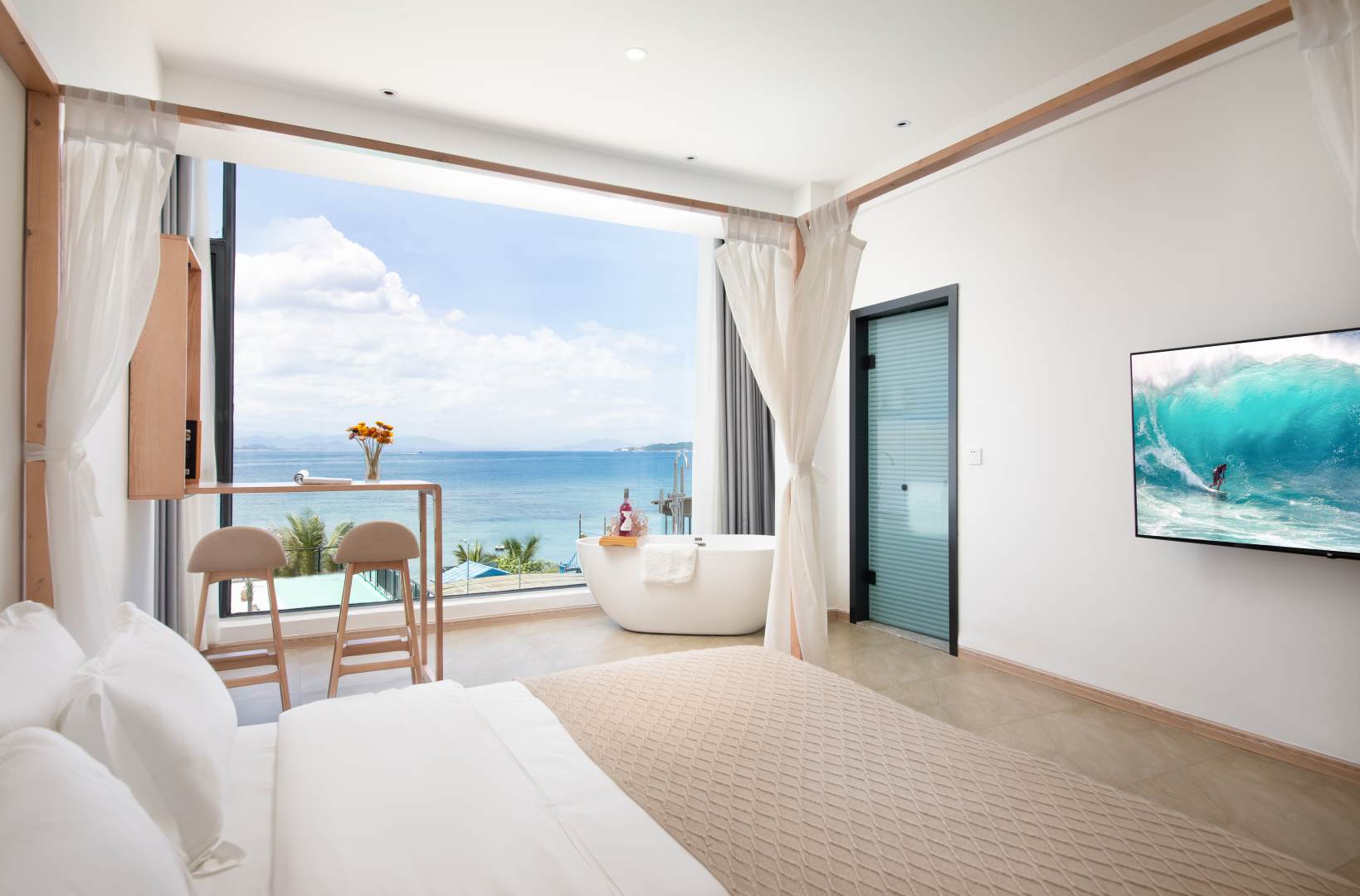 海棠湾觅悦轻奢冲浪海景美宿客栈(藤海街分店)