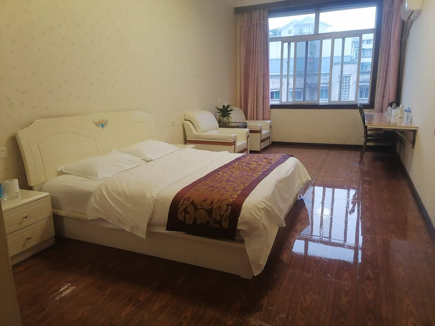 眉山金路湾宾馆