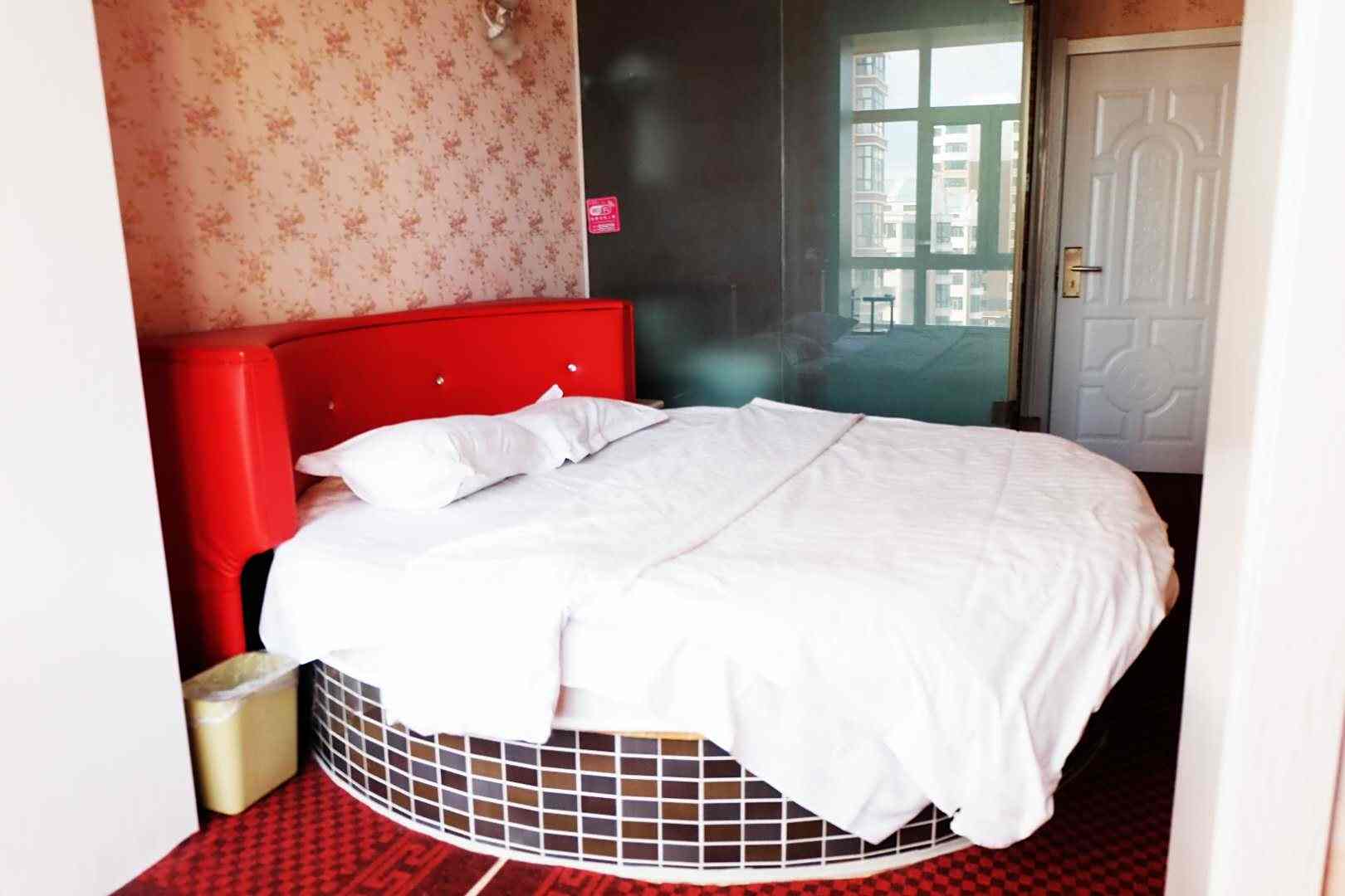 佳木斯西圃商旅宾馆
