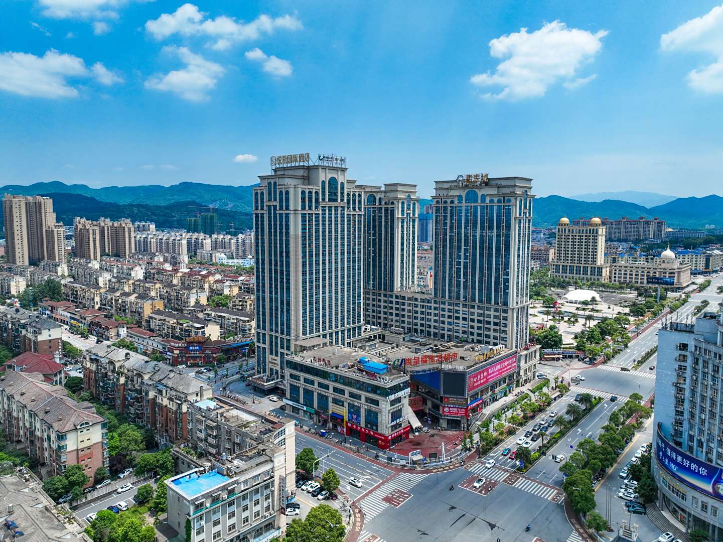悦凯国际酒店(萍乡翡翠城世纪广场店)