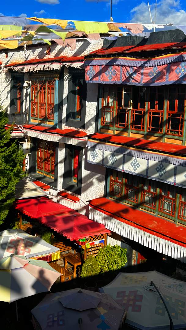 拉萨邦达仓古建酒店(布达拉宫大昭寺店)