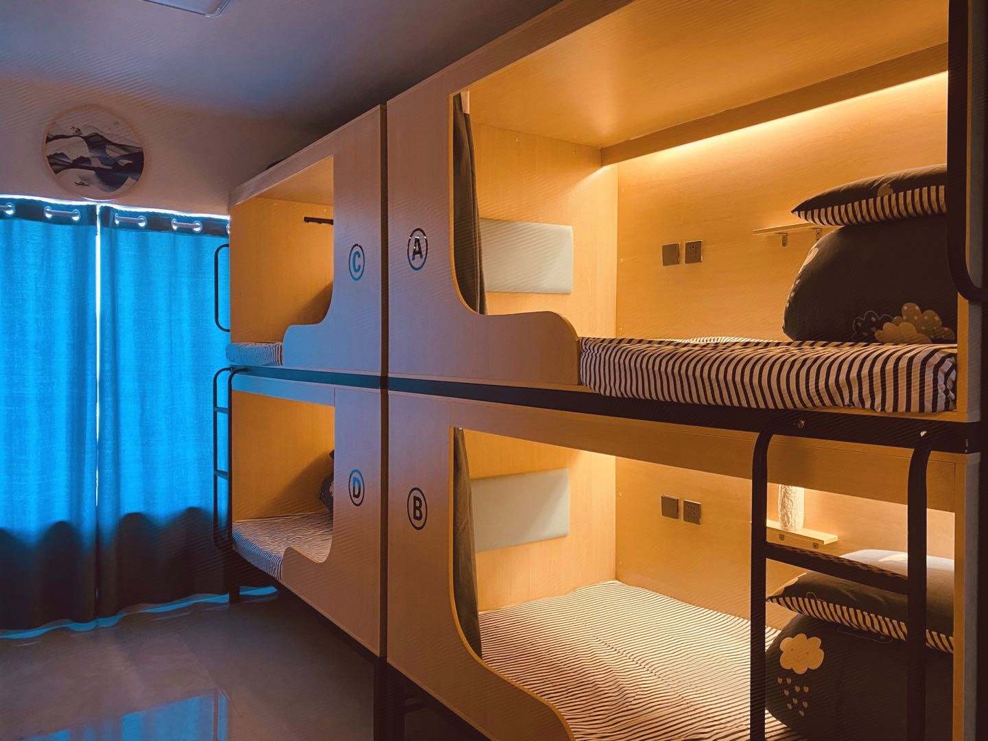 拾光驿青年酒店(武昌火车站店)