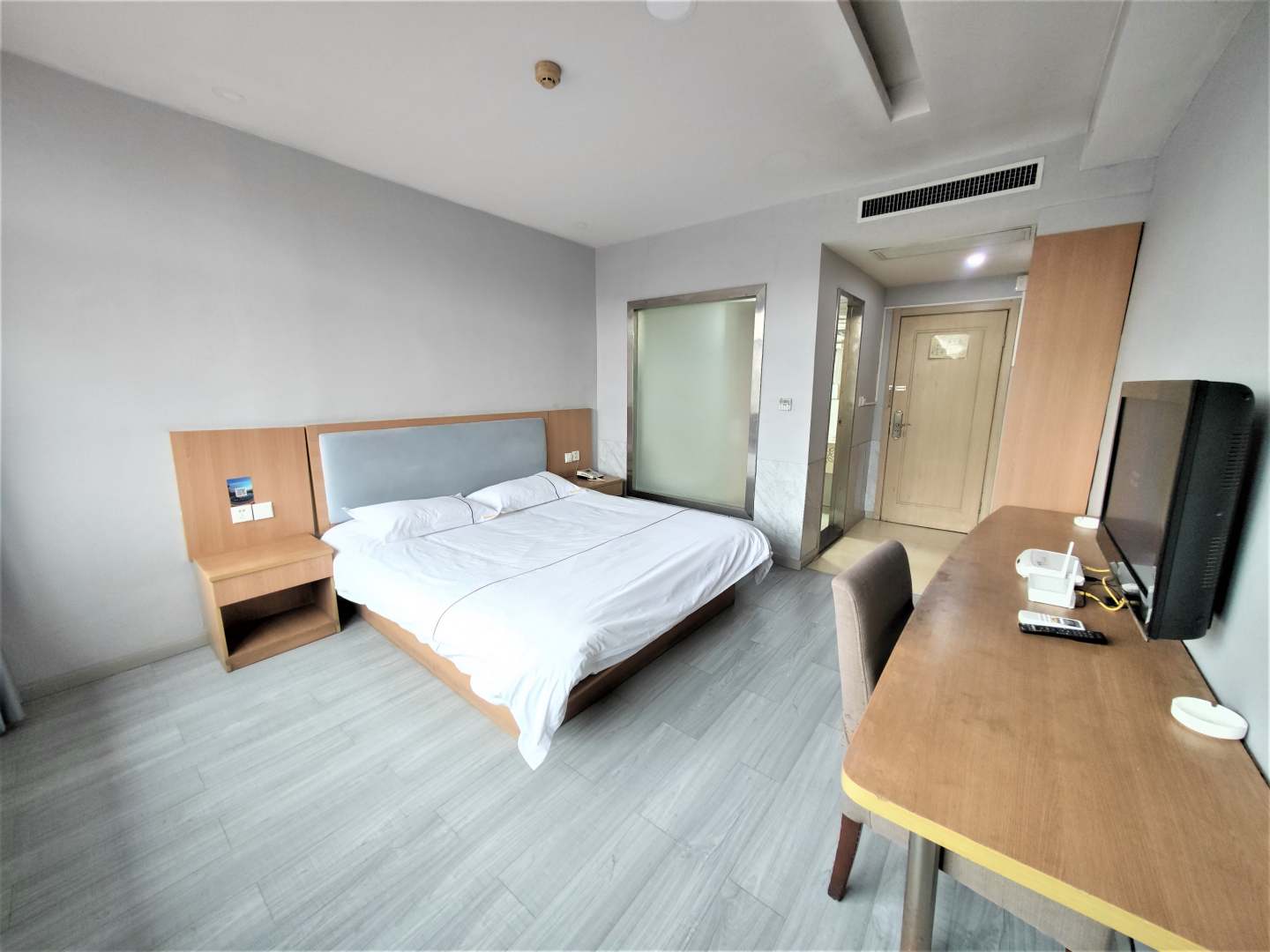 白云宾馆(建业中路店)