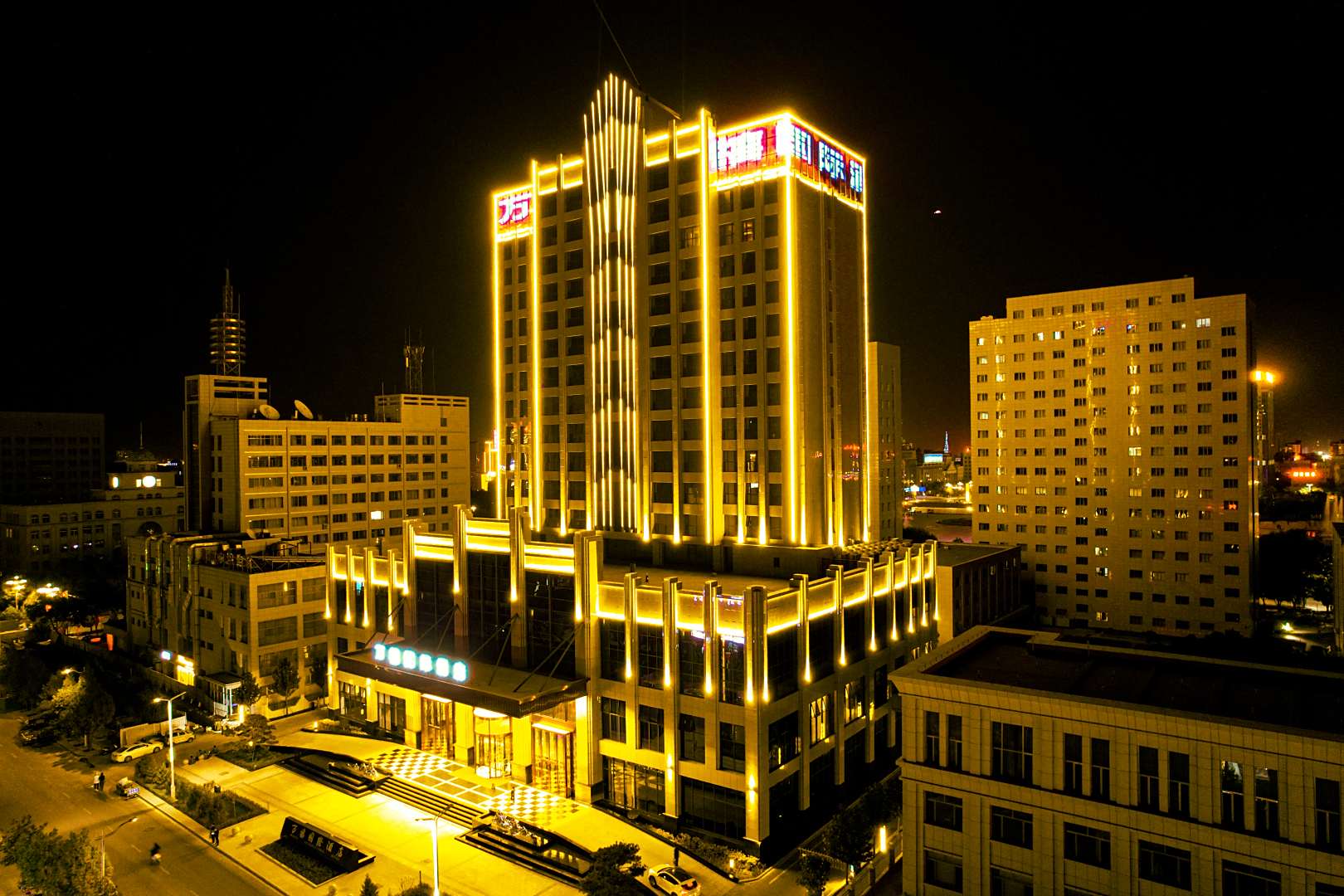 酒泉万禧国际酒店(市政府万达广场店)