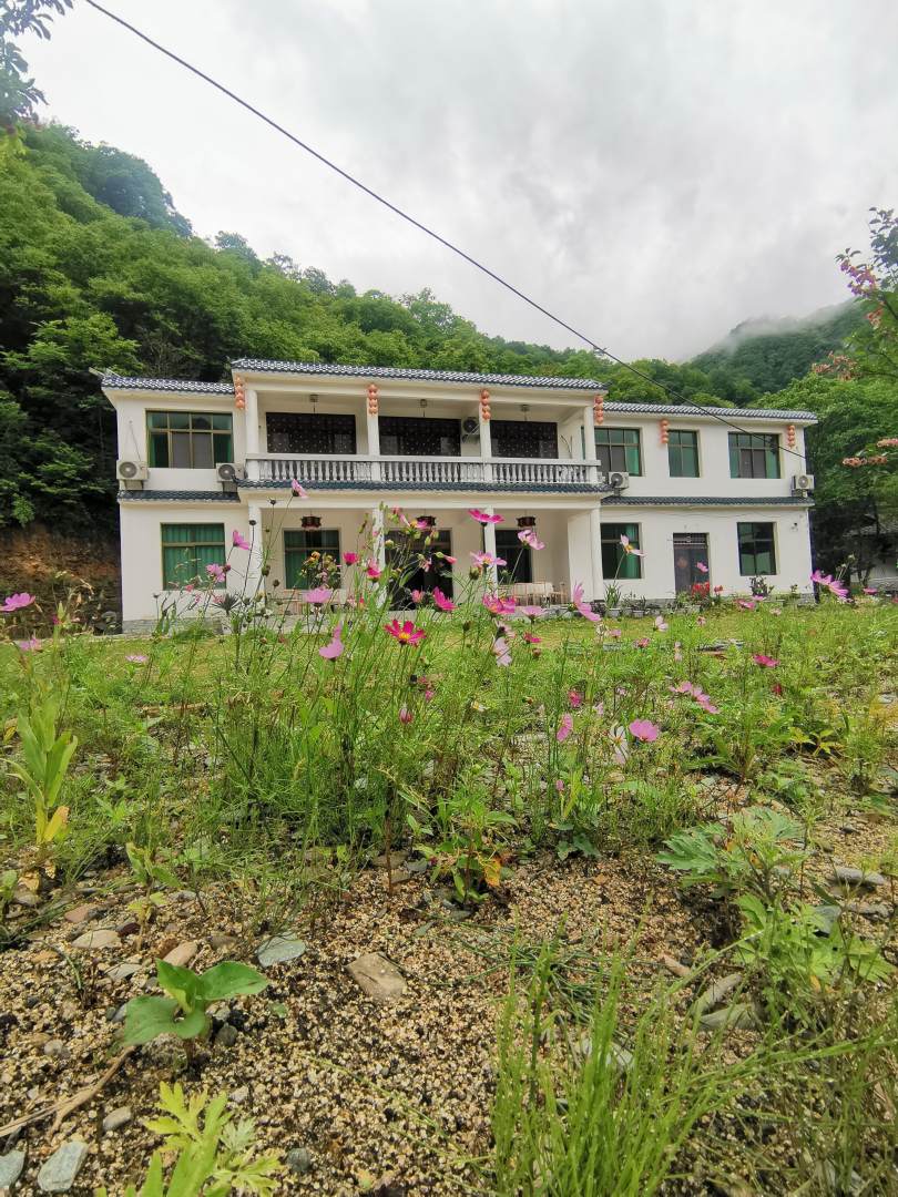 阳坝云溪山庄民宿