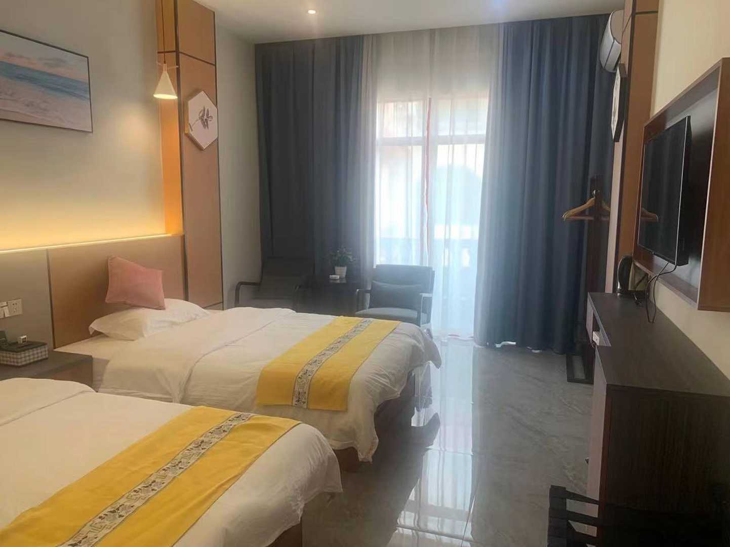 东兴璐家客栈