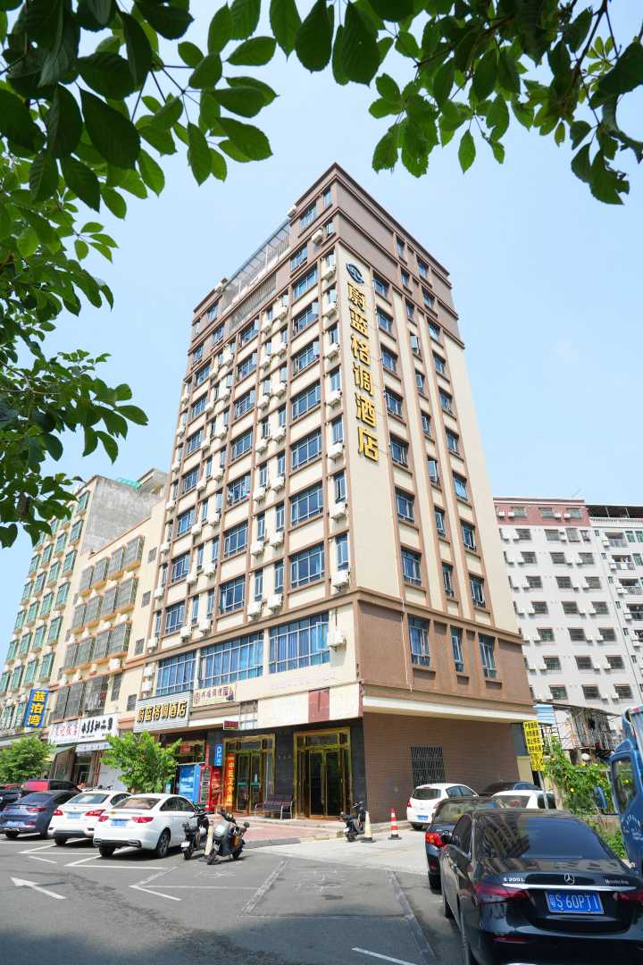 惠东巽寮湾蔚蓝格调酒店
