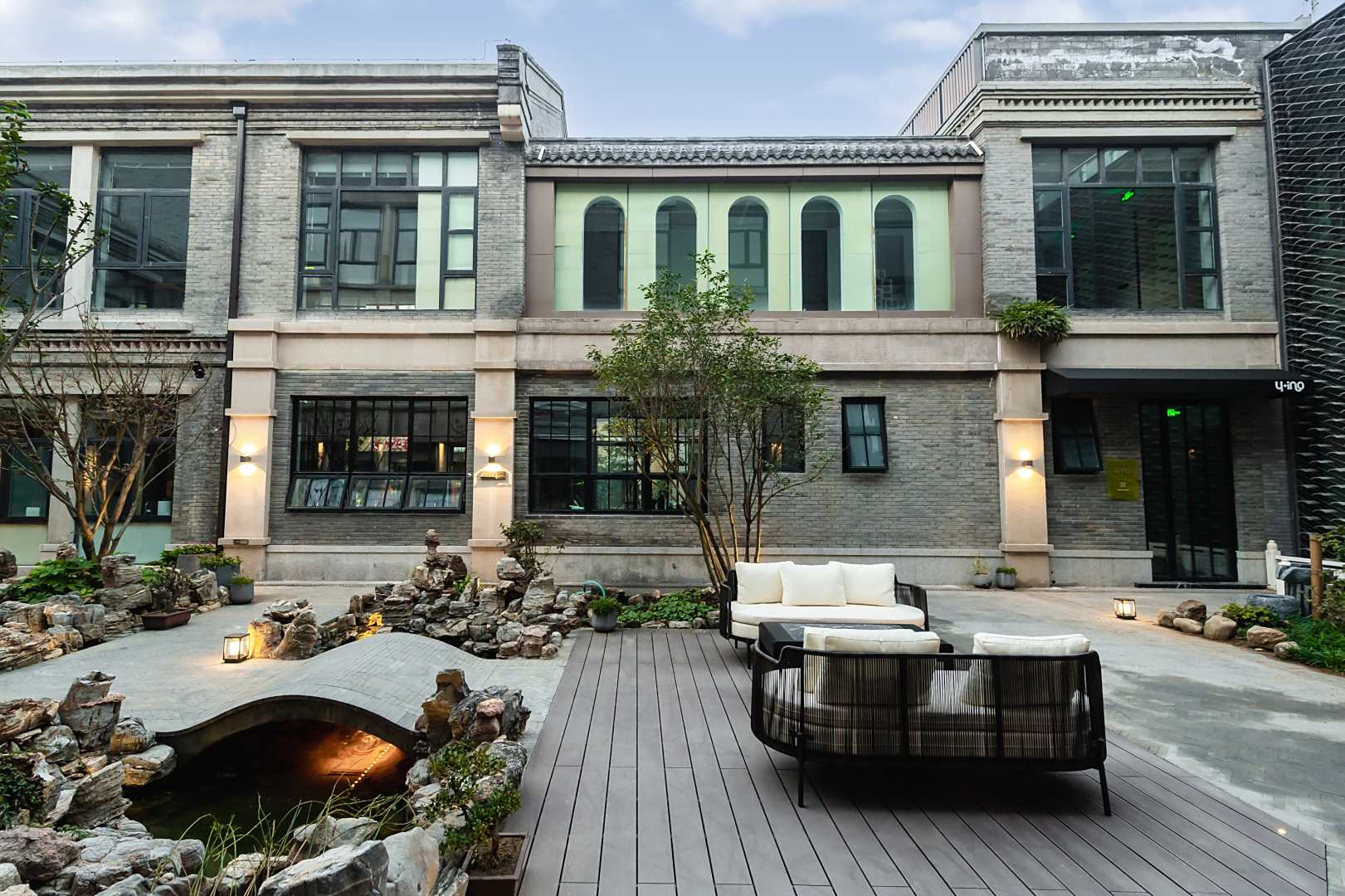 8号院民宿(大明湖泉城广场店)