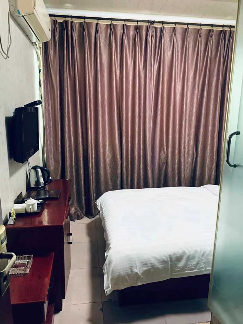 广元蓝沁宾馆