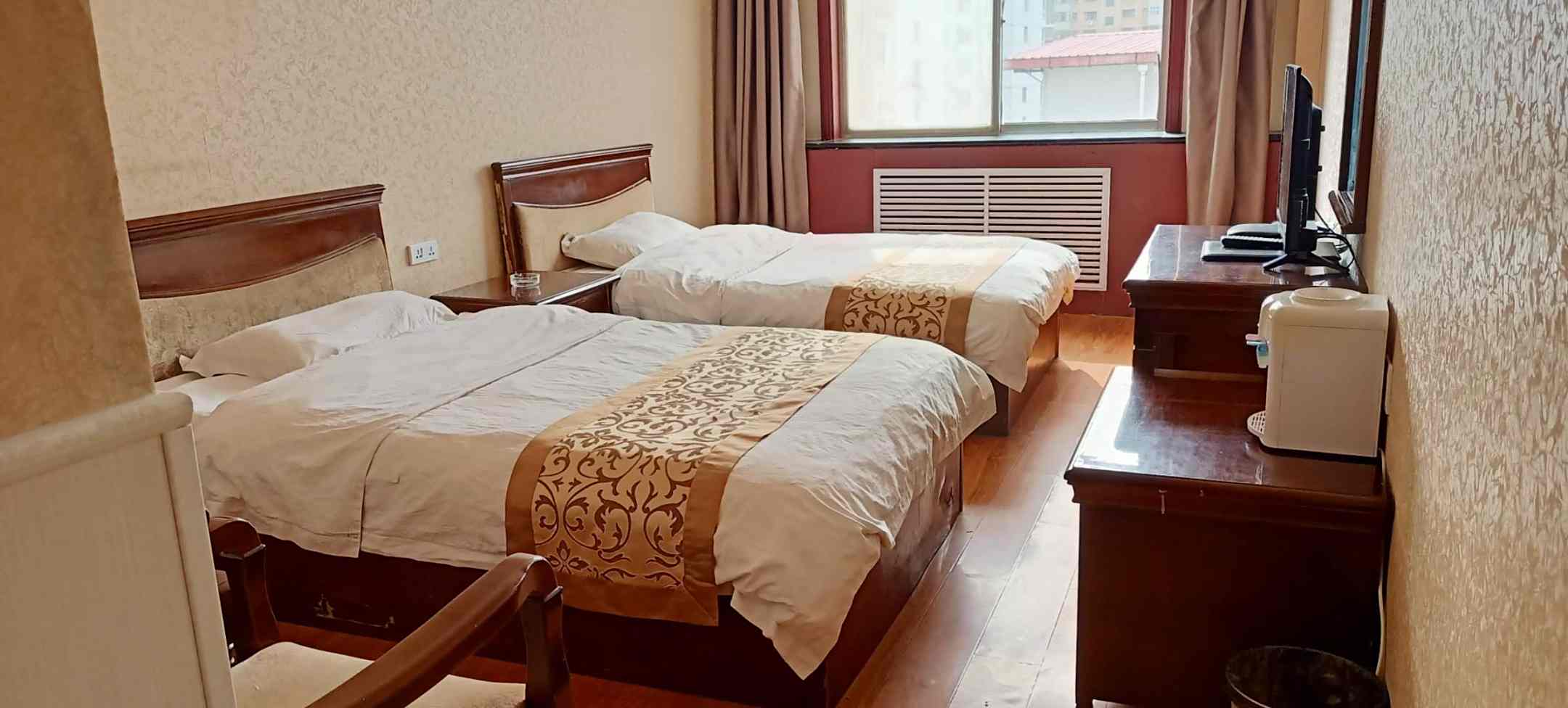 泾川华盛宾馆(泾州街店)
