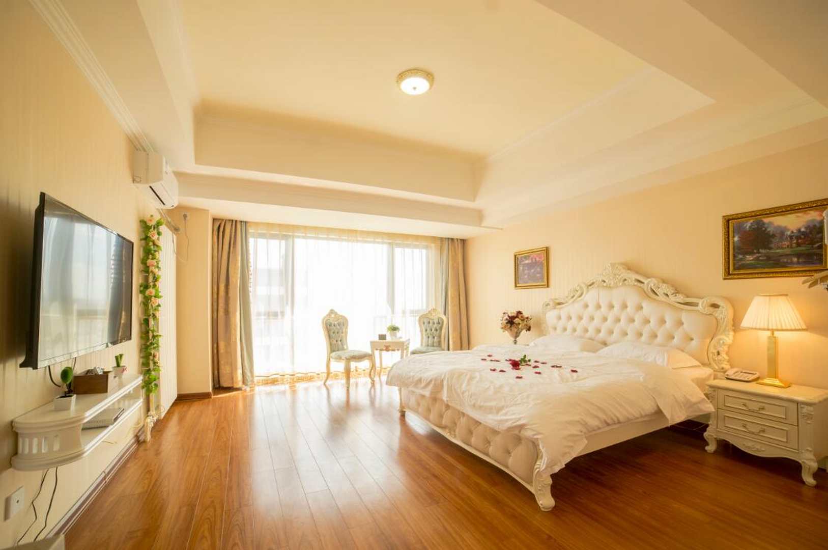 银川云朵悦格酒店(西夏万达宁夏大学店)