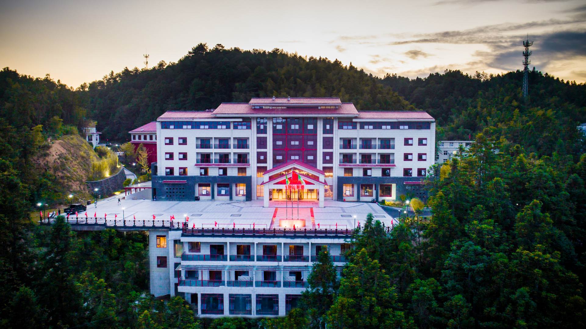 凌云宾馆(长坑路店)