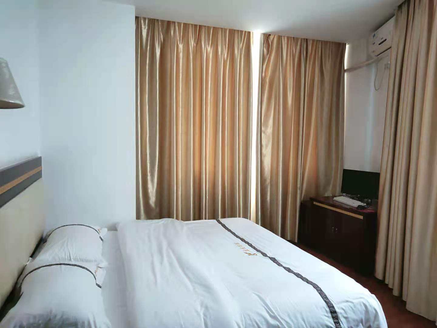 宏发宾馆(晚翠路店)