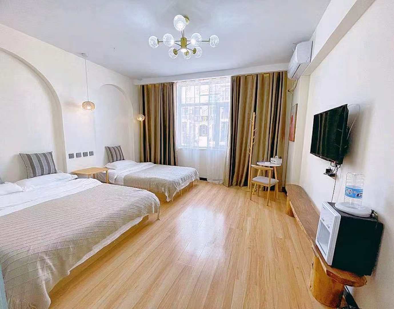 七彩丹霞涵悠居宾馆