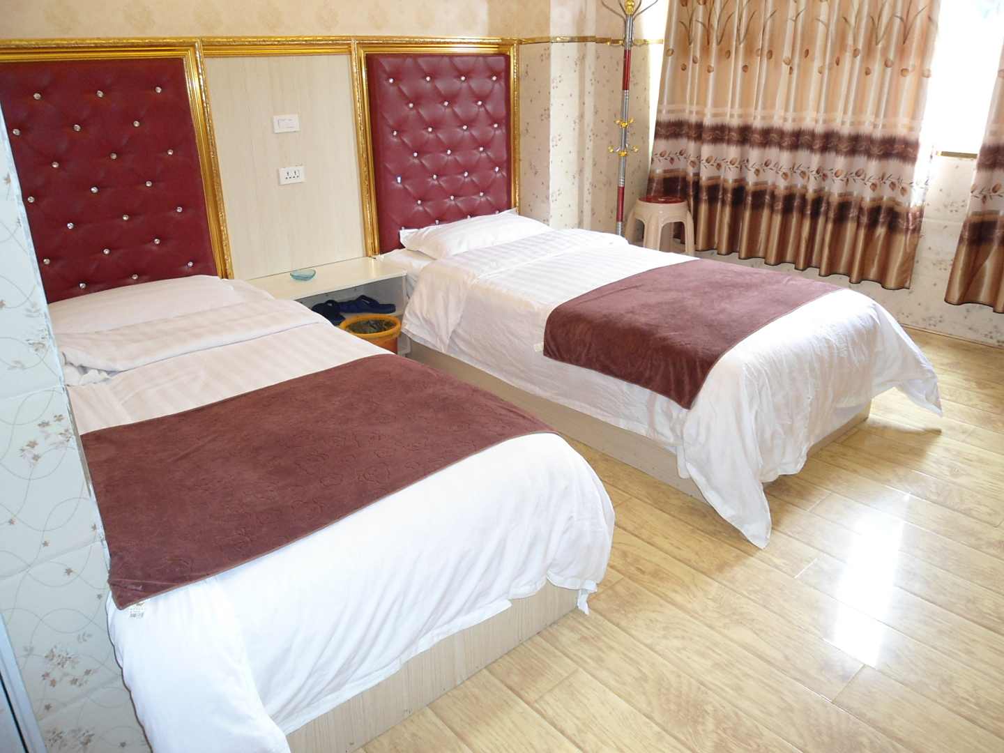 大方千里缘简宜酒店