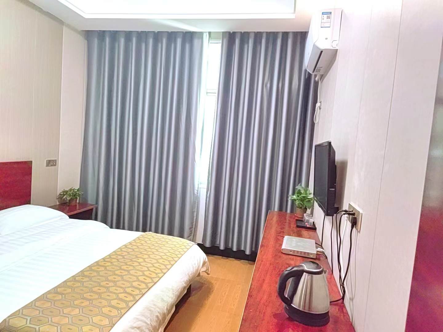 蕲春靓蕊楼旅馆
