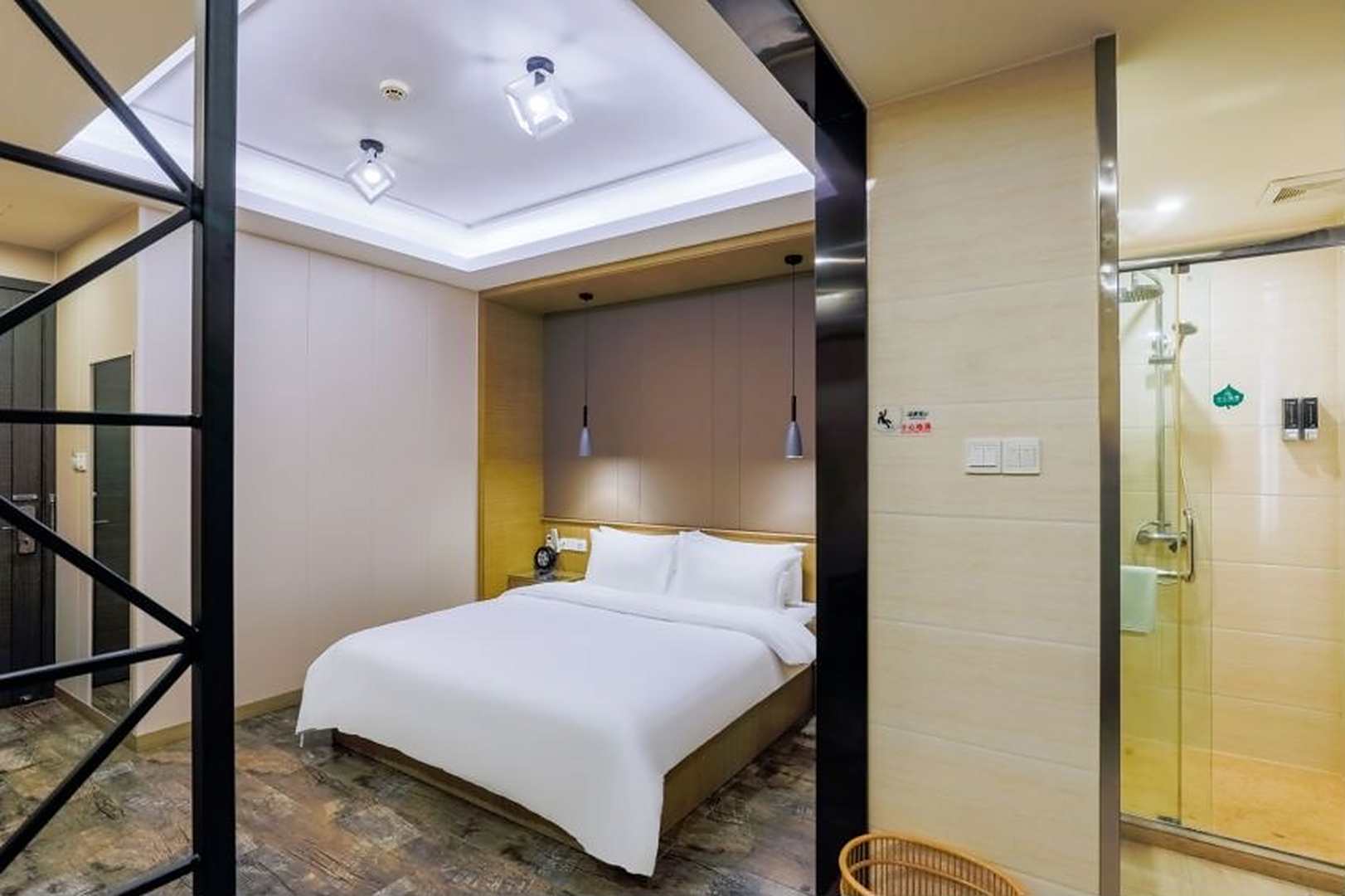 GT车元素主题酒店