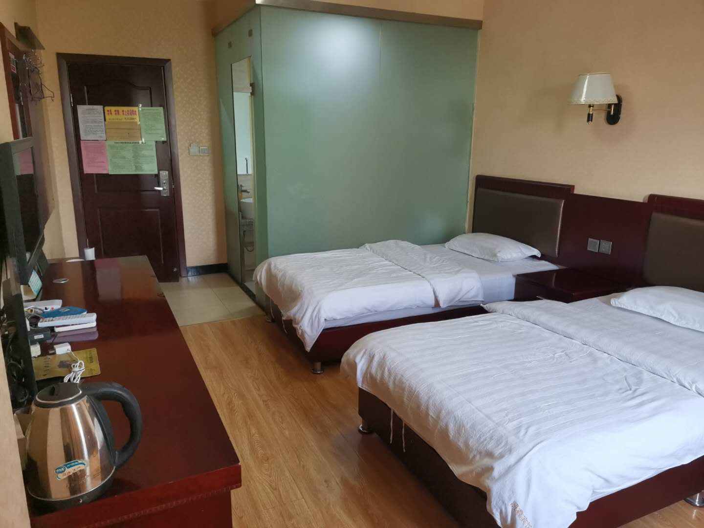 鄯善田园丽景湖商务宾馆