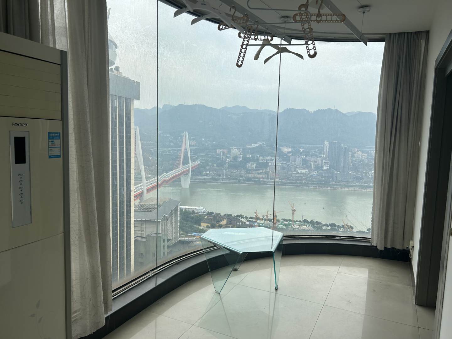 常春藤青年客站(重庆解放碑洪崖洞店)