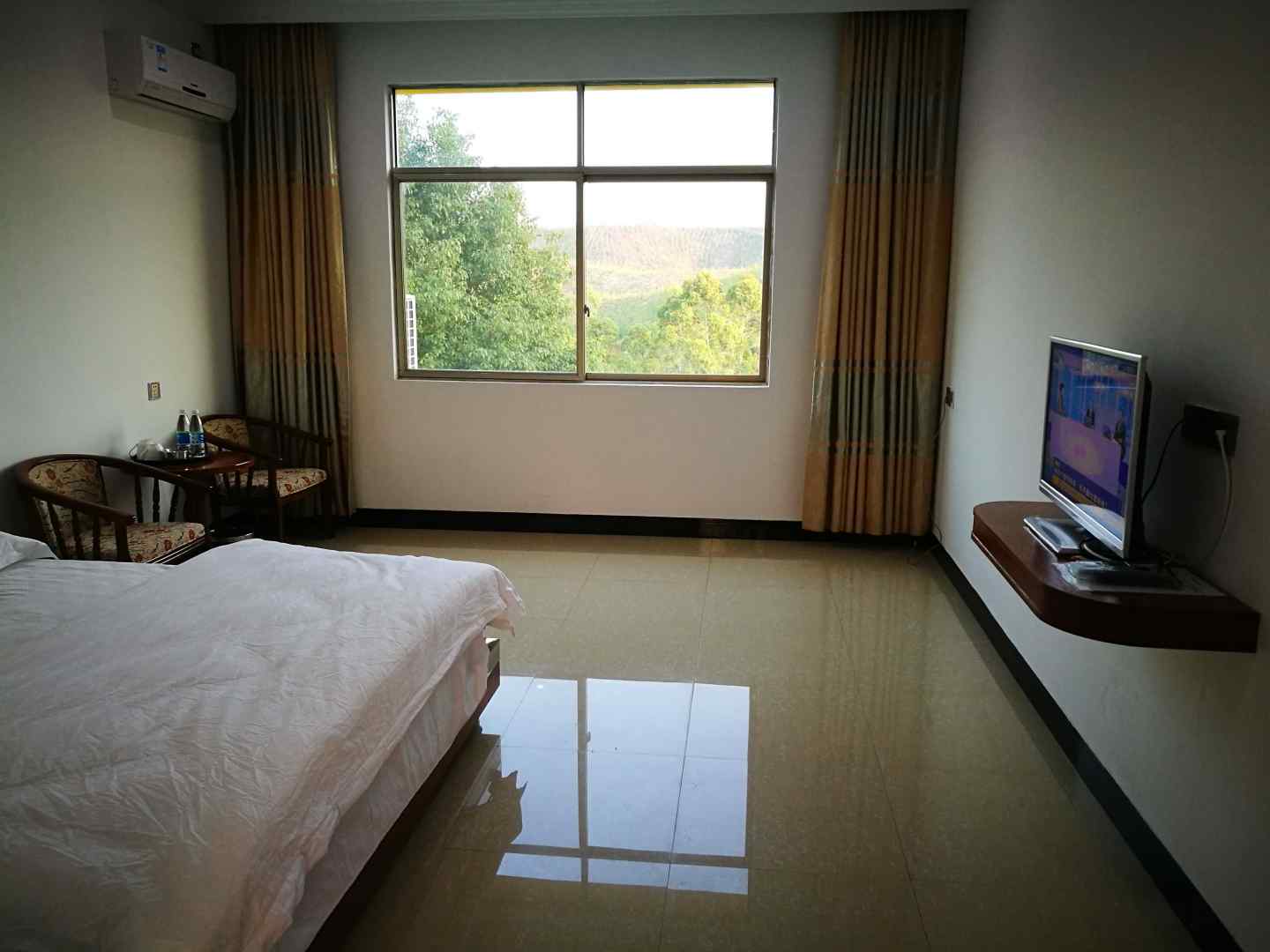 梅县然中园休闲山庄