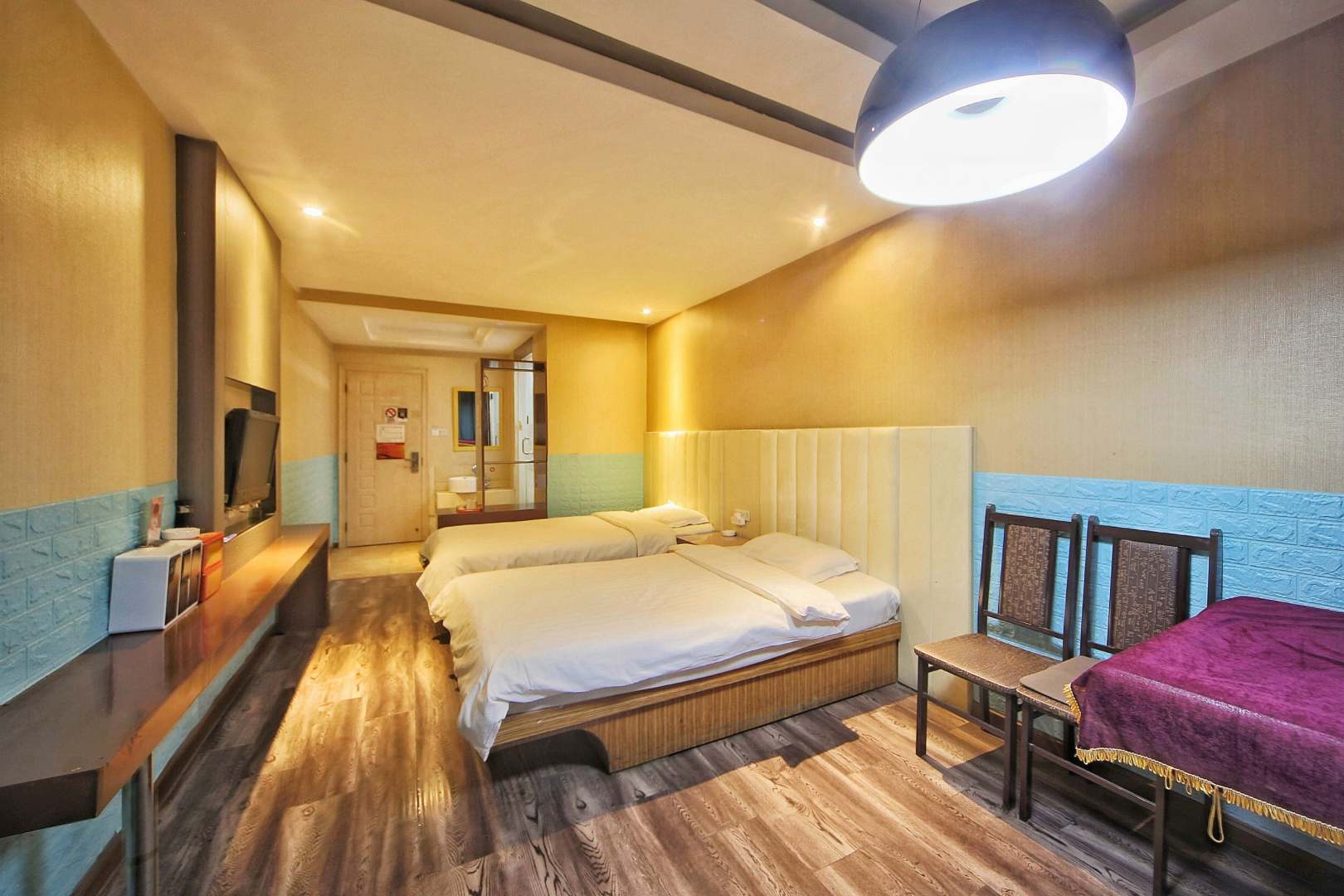 襄阳龙锦宾馆(中原路店)