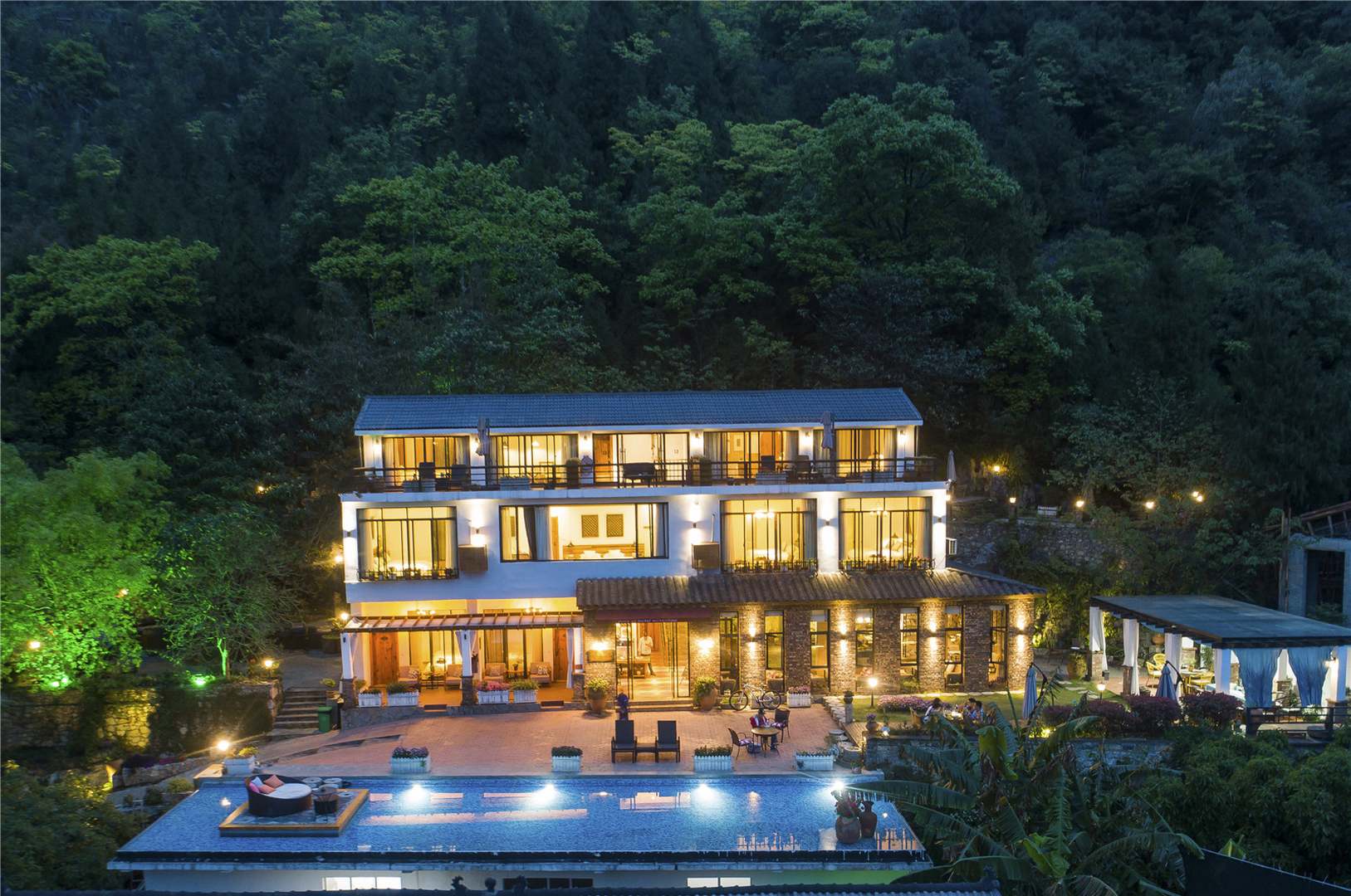 峰兮客栈