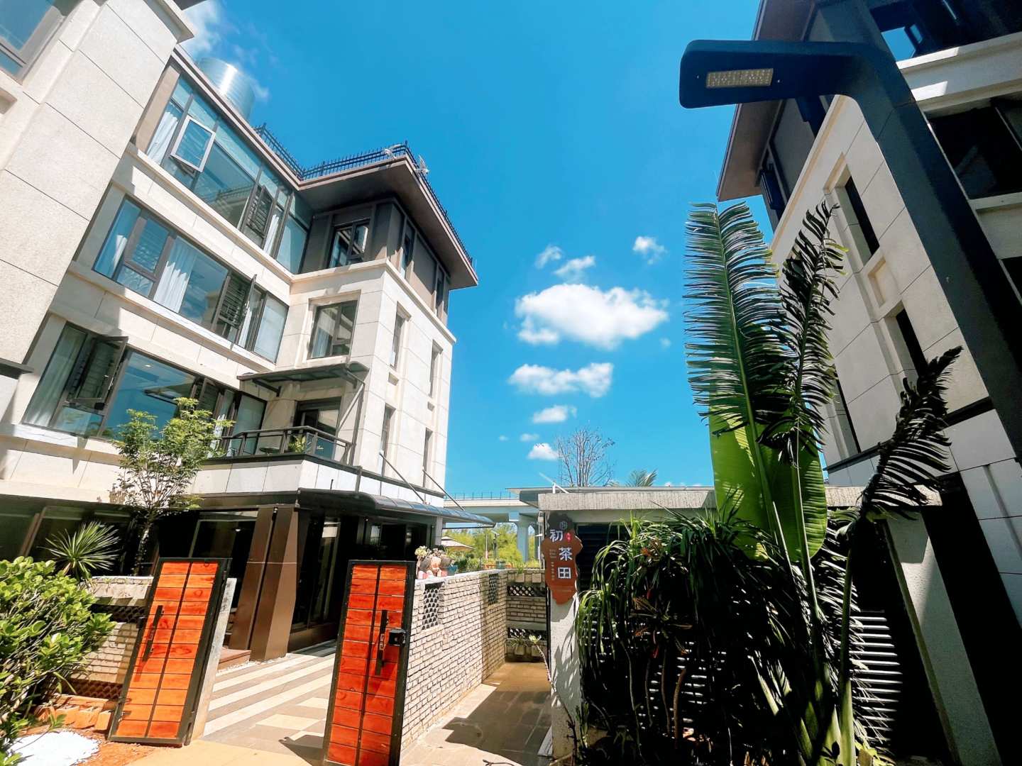 初茶田民宿(海口美兰国际机场店)