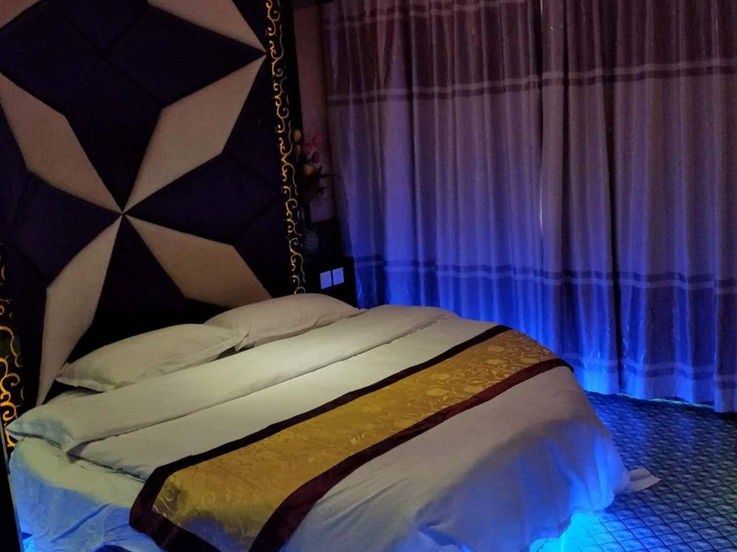 盛豪主题宾馆(原生态家园主题酒店)