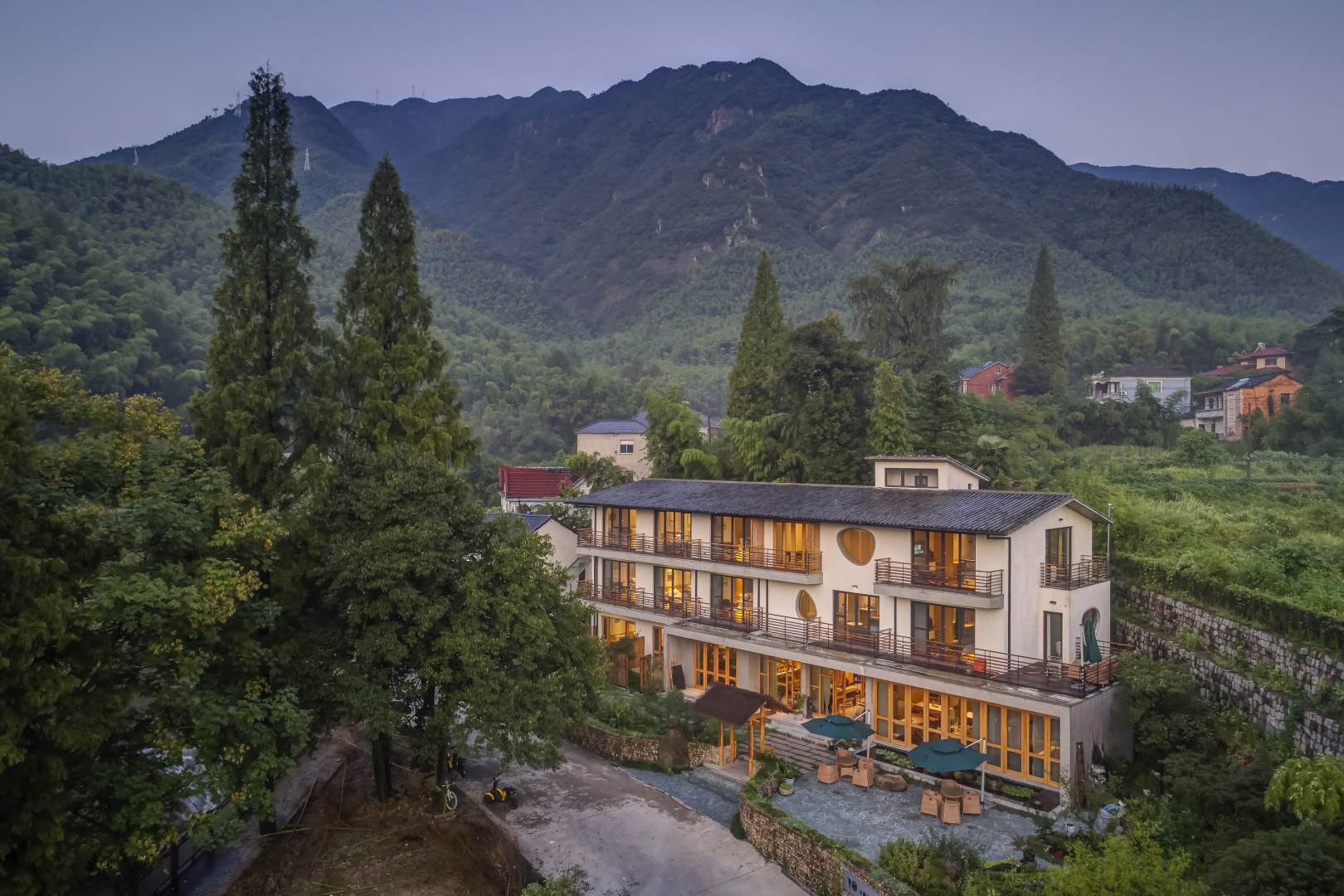 安吉七间房山川乡居