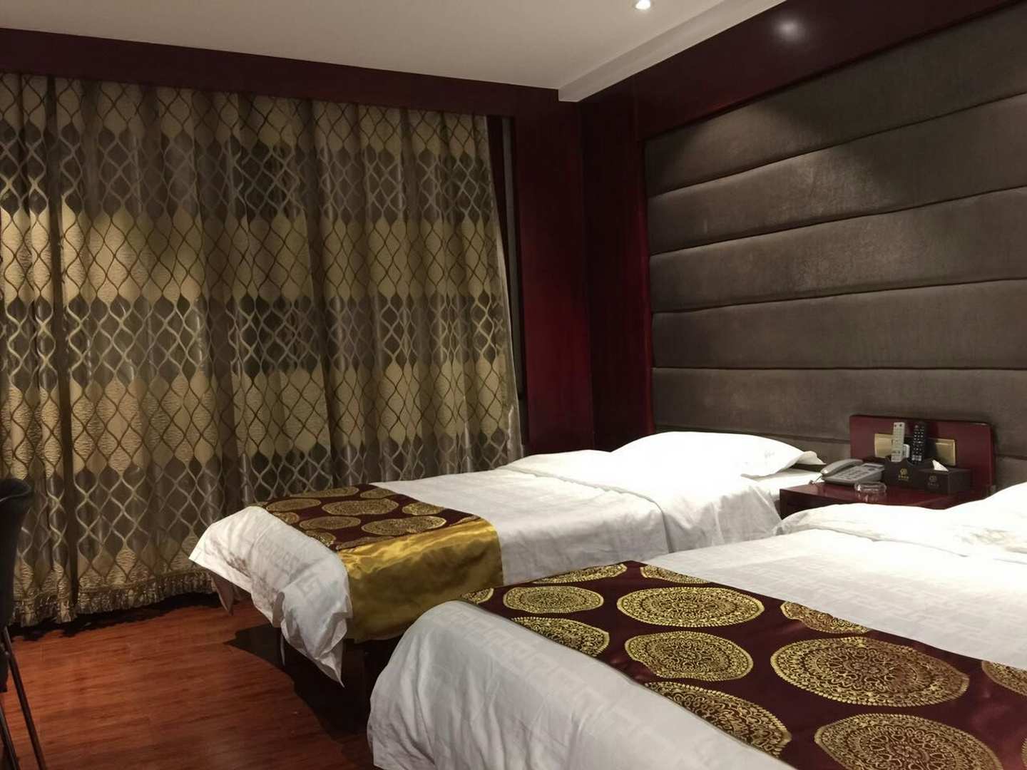 吴忠华都宾馆(长滩路店)