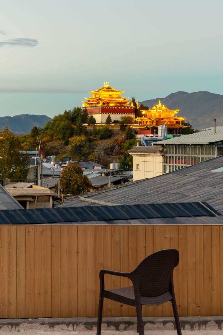 香格里拉润境逸贤居客栈
