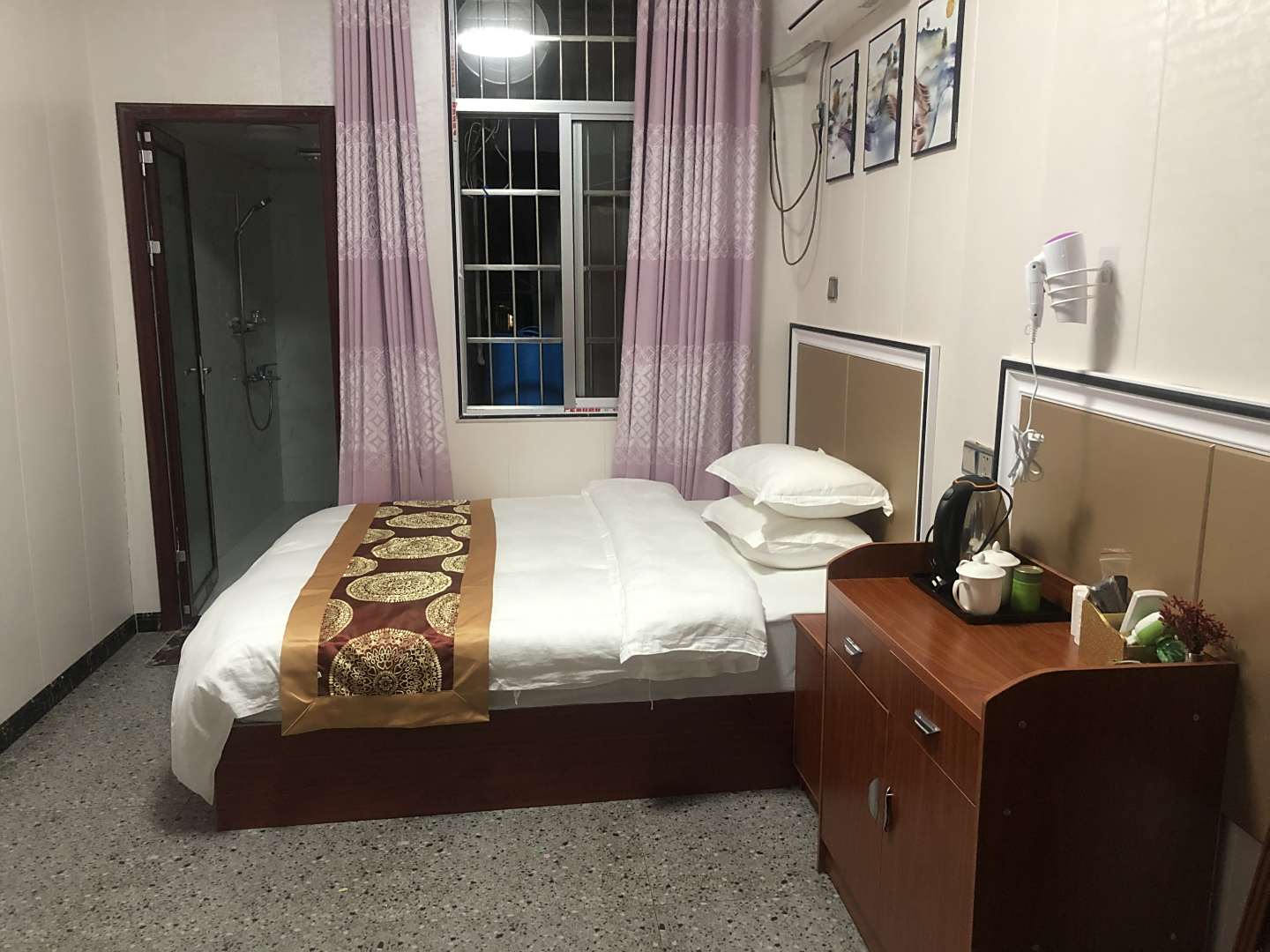 云梦宾馆(花溪路店)