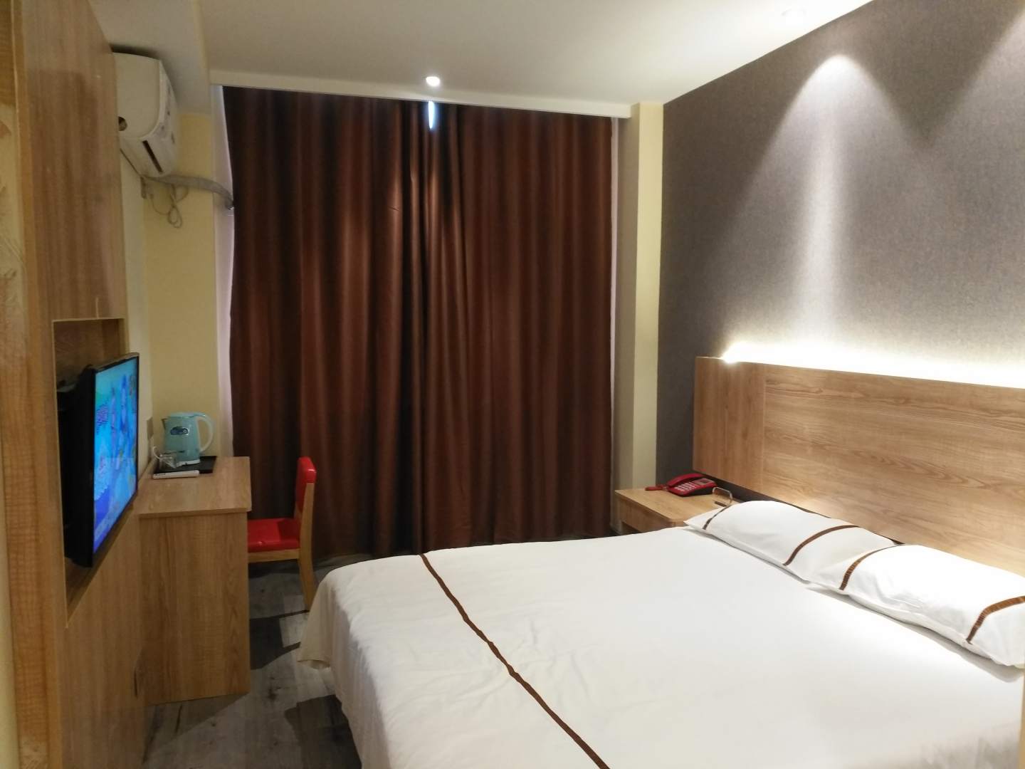 福来特商务宾馆(龙潭南路店)
